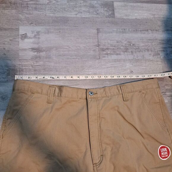 NWT Wrangler Cargo Fleece Lined Pants Men's 42x28 Beige Khaki Relaxed Fit - Picture 6 of 12